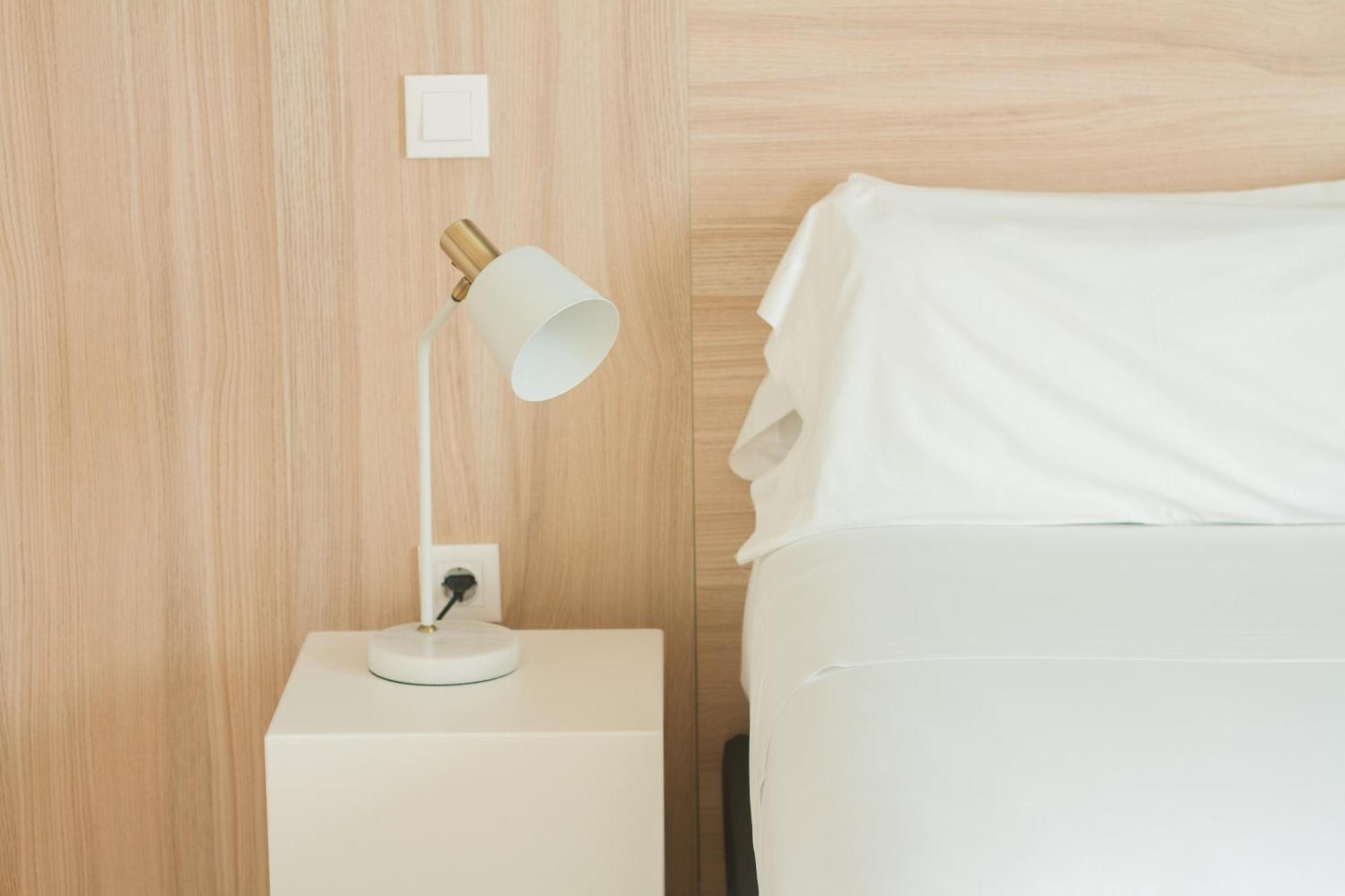 Room Select Porto Suites Экстерьер фото